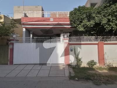 Single Storey 10 Marla House Available In Marghzar Officers Colony For sale Single Storey 10 Marla House Available In Marghzar Officers Colony For sale