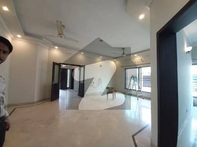 07 Marla Beautiful House Available For Rent Prime Location Dha Defense