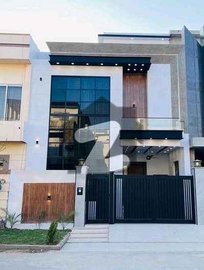 5 Marla modern House available for Sale in block DD Citi housing Gujranwala 5 Marla modern House available for Sale in block DD Citi housing Gujranwala