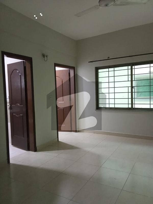 10 MARLA 3 BEDROOM APARTMENT AVAILABLE FOR RENT 10 MARLA 3 BEDROOM APARTMENT AVAILABLE FOR RENT