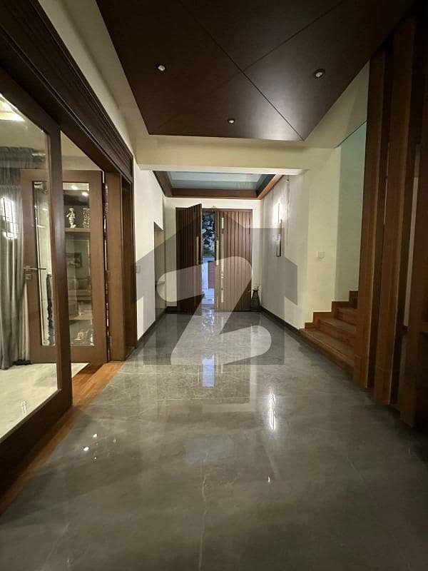300 Sq. Yards Two-Unit, Bungalow Available for Sale 300 Sq. Yards Two-Unit, Bungalow Available for Sale