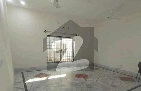 Upper Portion In G-11/1 For rent