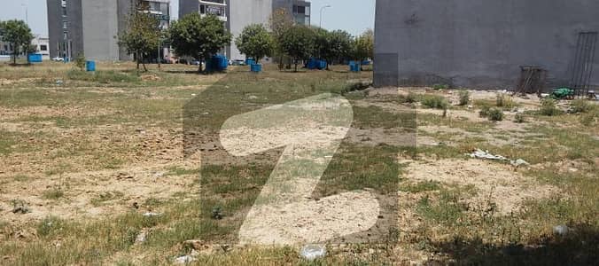 ڈی ایچ اے فیز 7 - بلاک ٹی فیز 7,ڈیفنس (ڈی ایچ اے),لاہور میں 1 کنال رہائشی پلاٹ 3.7 کروڑ میں برائے فروخت۔