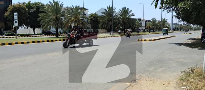 ڈی ایچ اے فیز 7 - بلاک ٹی فیز 7,ڈیفنس (ڈی ایچ اے),لاہور میں 1 کنال رہائشی پلاٹ 3.68 کروڑ میں برائے فروخت۔
