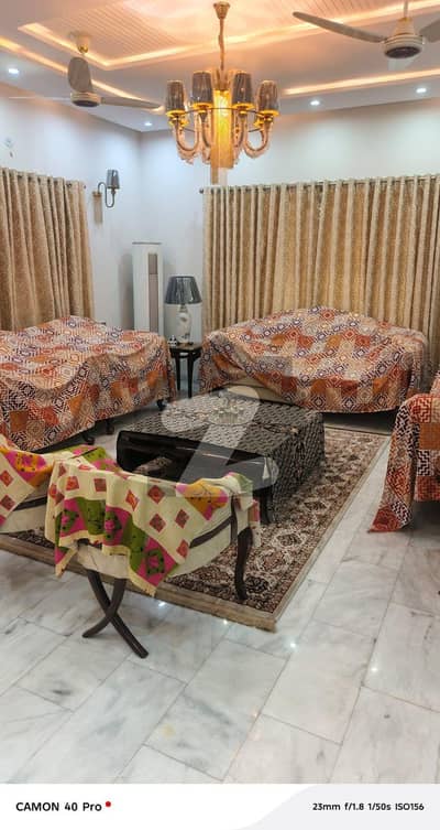 ڈی ایچ اے فیز 8 سابقہ ​​پارک ویو ڈی ایچ اے فیز 8,ڈی ایچ اے ڈیفینس,لاہور میں 5 کمروں کا 1 کنال مکان 8.25 کروڑ میں برائے فروخت۔