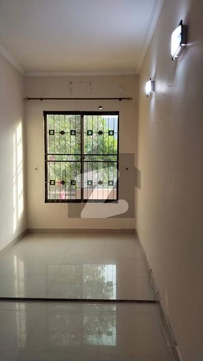 5 Marla 3 bed first floor Flat Available For Rent in pia society