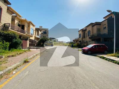 بحریہ گرینز۔ اوورسیز انکلیو - سیکٹر 5 بحریہ گرینز۔ اوورسیز انکلیو,بحریہ ٹاؤن فیز 8,بحریہ ٹاؤن راولپنڈی,راولپنڈی میں 5 مرلہ رہائشی پلاٹ 85.0 لاکھ میں برائے فروخت۔