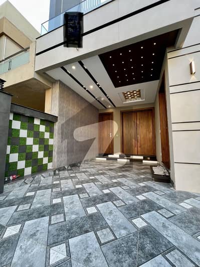 Brand New 5M Modern Designed House For Sale Brand New 5M Modern Designed House For Sale