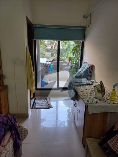 5 Marla Street Corner Old House For Sale