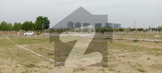 One Kanal Corner Plot With Paid Extra Land