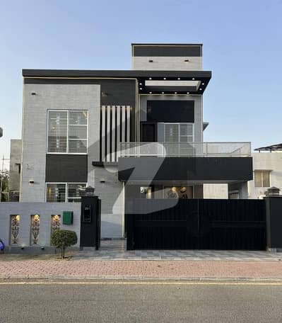 10 Marla Brand New And Used House For In Bahria Town Lahore 10 Marla Brand New And Used House For In Bahria Town Lahore