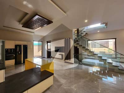 Luxurious 1000-Yard Modern Bungalow for Sale in DHA Phase 6