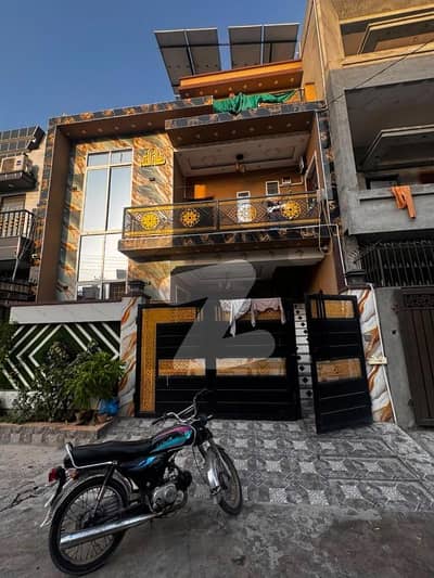 5 Marla Beautiful Used House for Sale | Near Gate No. 4 & Joyland | Prime Location