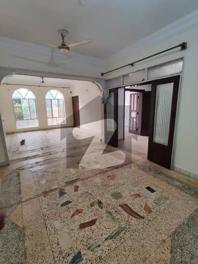 I-10/2 size 6 Marla double story near Markaz Invester price