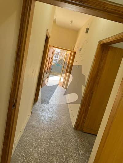 double storey house for sale location Islamabad i-10/2 size 25-60 near Markaz
