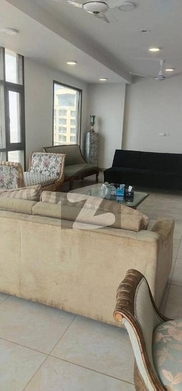 عمار پرل ٹاورز امارکریسنٹ بے,ڈی ایچ اے فیز 8,ڈی ایچ اے ڈیفینس,کراچی میں 4 کمروں کا 14 مرلہ فلیٹ 7.5 لاکھ میں کرایہ پر دستیاب ہے۔
