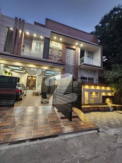 10 MARLA BRAND NEW VIP Luxury Modern Stylish Latest Accommodation Double Storey House Available For Sale In Faisal Town, Lahore With Original Pics Owner Built House