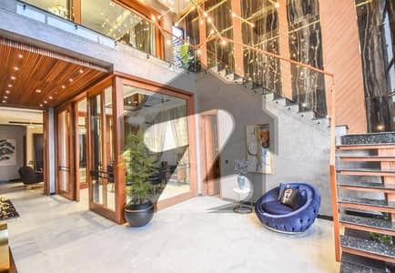 10 Marla Modern Elegant Design Luxury House Whit Basement Available For Sale 5