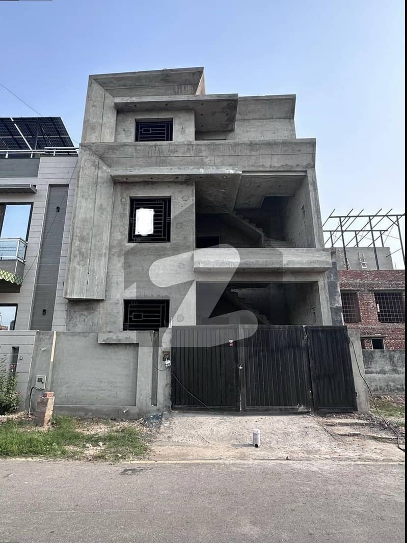 5mrla house in Grey structure developed block 5mrla house in Grey structure developed block