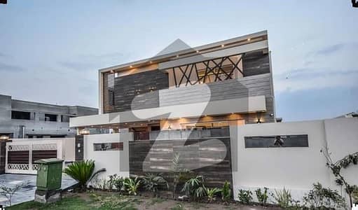 ANW REAL ESTATE PROUDLY OFFERS: 1 KANAL ELEGANT AND FULLY MAINTAINED SUPER HOT LOCATED BUNGALOW IS AVAILABLE IN THE BEST BLOCK OF DHA PHASE 6 LAHORE.