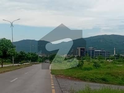 ڈی ۔ 12/4 ڈی ۔ 12,اسلام آباد میں 1 کنال رہائشی پلاٹ 12.25 کروڑ میں برائے فروخت۔