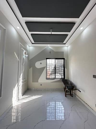 4 MARLA BRAND NEW HOUSE FOR SALE IN EDEN RESIDENCIA COLLEGE ROAD LAHORE .