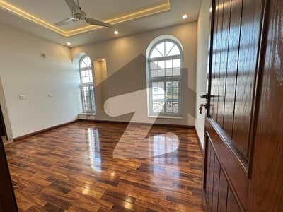Reserve A Centrally Located House In G-10/3