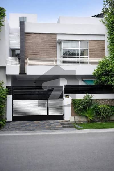 5 Marla beautiful modern design house for sale  hundred percent original pics