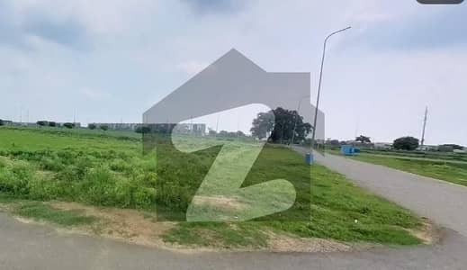 ڈی ایچ اے فیز9 پریزم - بلاک ایچ ڈی ایچ اے فیز9 پریزم,ڈی ایچ اے ڈیفینس,لاہور میں 1 کنال رہائشی پلاٹ 2.55 کروڑ میں برائے فروخت۔ ڈی ایچ اے فیز9 پریزم - بلاک ایچ ڈی ایچ اے فیز9 پریزم,ڈی ایچ اے ڈیفینس,لاہور میں 1 کنال رہائشی پلاٹ 2.55 کروڑ میں برائے فروخت۔