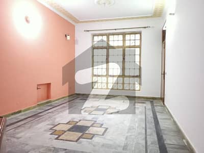 10 Marla Lower Portion Available For Rent in Mustafa Town