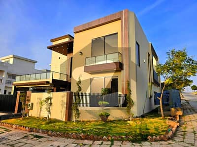 Spacious 15 Marla Corner House For Sale