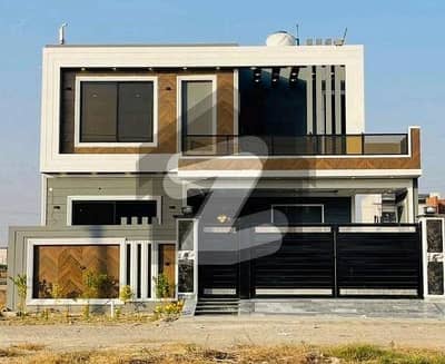 In Central Park - Block D House For Sale Sized 10 Marla