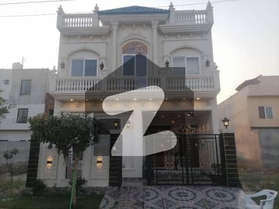 Prime Location In Central Park - Block A1 5 Marla House For Sale