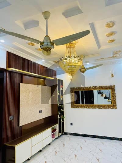 Prime Location Central Park Housing Scheme House Sized 5 Marla Is Available