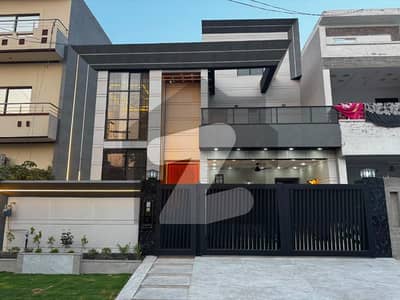 10 Marla Brand New House Available For Sale