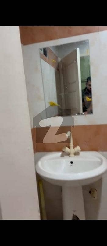 نارتھ ناظم آباد ۔ بلاک بی نارتھ ناظم آباد,کراچی میں 2 کمروں کا 4 مرلہ فلیٹ 1.5 کروڑ میں برائے فروخت۔ نارتھ ناظم آباد ۔ بلاک بی نارتھ ناظم آباد,کراچی میں 2 کمروں کا 4 مرلہ فلیٹ 1.5 کروڑ میں برائے فروخت۔