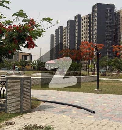Avail Yourself A Great Prime Location 3000 Square Feet Flat In Askari 6