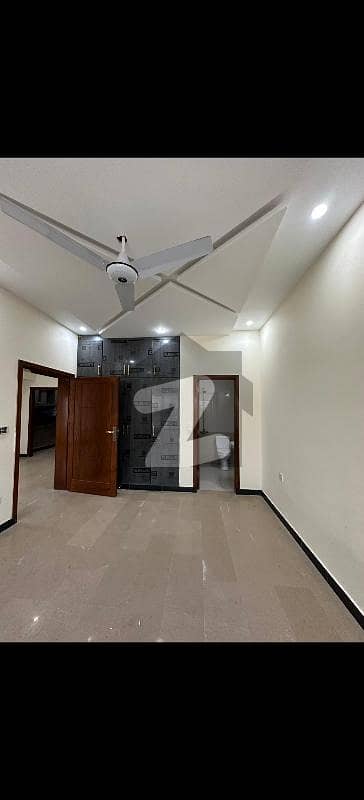 25x40 4 Marla Luxury House Prime Location for Sale in G-13/1 25x40 4 Marla Luxury House Prime Location for Sale in G-13/1