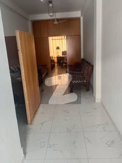 ایف ۔ 7 مرکز ایف ۔ 7,اسلام آباد میں 2 مرلہ Studio دفتر 1.25 لاکھ میں کرایہ پر دستیاب ہے۔