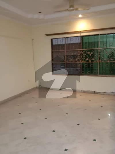 G-10/3 600'Yards Ground Portion For Rent