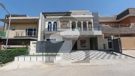 Good Prime Location 12 Marla House For sale In Jinnah Gardens Phase 1