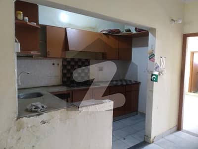 سٹیڈیم کمرشل ایریا ڈی ایچ اے فیز 5,ڈی ایچ اے ڈیفینس,کراچی میں 3 کمروں کا 6 مرلہ فلیٹ 1.5 کروڑ میں برائے فروخت۔