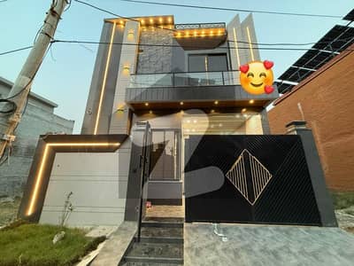بسم اللہ ہاؤسنگ سکیم ۔ اقبال بلاک بسم اللہ ہاؤسنگ سکیم,جی ٹی روڈ,لاہور میں 4 کمروں کا 5 مرلہ مکان 2.65 کروڑ میں برائے فروخت۔