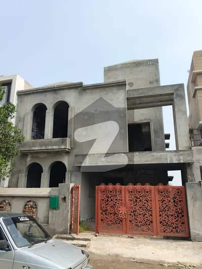 8 Marla Grey Structure House For Sale In J Block
