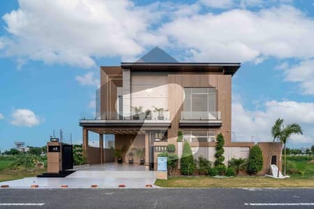 One Kanal Modern House For Sale at Hot Location Near Park One Kanal Modern House For Sale at Hot Location Near Park