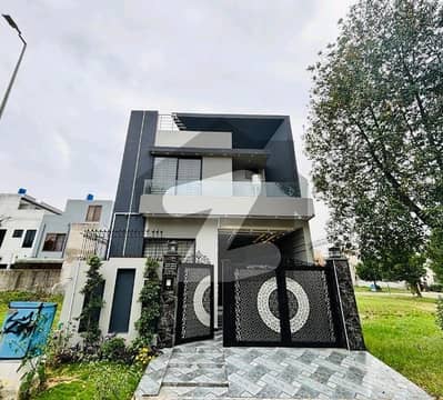 On Excellent Location 5 Marla House Is Available For sale In Citi Housing Society