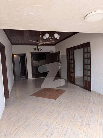 3-Bedroom Apartment for Rent Chapal Luxury Beach Apartments Clifton Block 4.