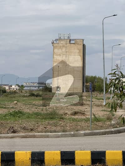 1 KANAL CORNER PLOT C EXT HEIGHTED