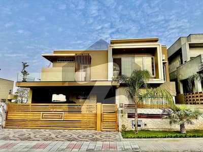 One Kanal Double Unit Maze-9 Theme Designer With 15kv Solar Reasonable Price House