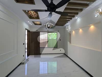10 MARLA TILE FLOORING 6+ BEDROOMS FULL HOUSE WITH. . . . 10KV SOLAR. . . . . . NEAR ISLAMABAD EXPRESSWAY